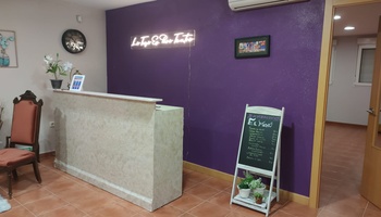 Descubre la escuela Bambalinas y sus espacios orientados a nuestras actividades de desarrollo artístico.