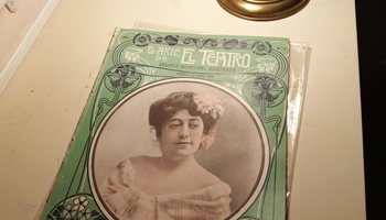 Descubre la escuela Bambalinas y sus espacios orientados a nuestras actividades de desarrollo artístico.