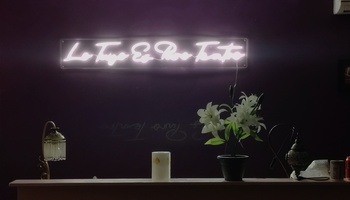 Descubre la escuela Bambalinas y sus espacios orientados a nuestras actividades de desarrollo artístico.